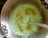 पिस्ता कुल्फी(pista kulfi recipe in hindi) रेसिपी चरण 2 फोटो
