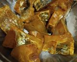 A picture of step 6 of Bengali fish.