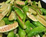 A picture of step 4 of Ivy gourd or kundru.
