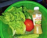 Hình bước làm 1 của món Salad sốt mè rang