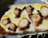 Foto del paso 2 de la receta: Tosta de queso de Arzúa con pulpo