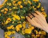 Foto del paso 1 de la receta: 🥗 ENSALADA MARINADA DE PIMIENTOS, ALBAHACA🥬🤤🫑