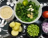 A picture of step 1 of Hariyali Aloo Chutney Pulao.