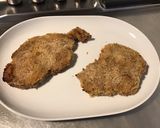Une image de l'étape 8 de Côtes de porc marinées panées.