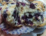 Foto del paso 4 de la receta: Muffins Con Arándanos Y con Chips De Chocolate Estilo Starbucks