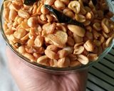 Foto langkah ke 7 dari resep Goreng Kacang bawang daun jeruk.