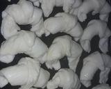 Foto del paso 5 de la receta: Medialunas de manteca