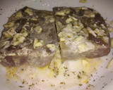 Foto del paso 1 de la receta: Lomo de atún empanado