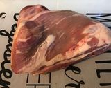 Une image de l'étape 1 de Épaule d'agneau à l'ail et romarin et ses piments verts (recette plancha).