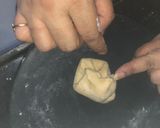 A picture of step 4 of Chini Roti.