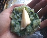 Foto del paso 3 de la receta: Bombas de papa, espinaca y muzzarella