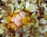 A picture of step 2 of Mix fruits chat.