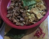 Foto langkah ke 2 dari resep Tumis Sawi Hijau, Telur & Tempe.