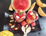 A picture of step 2 of Fruit and nuts salads bowl 🥗😋😋😋🥗🥗🥗.