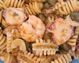 Foto del paso 6 de la receta: Radiatori con pulpo y langostinos