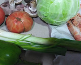 Foto del paso 1 de la receta: Cuscús con col y langostinos