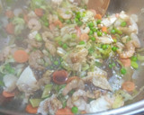 Foto del paso 3 de la receta: Sopa de pescado con Tallarines de arroz