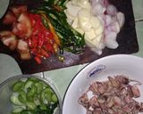 Foto langkah ke 1 dari resep Oseng cumi asin.