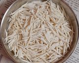 গুড়ের চুষি পিঠা (gurer chusi pithe recipe in Bengali) রেসিপি ধাপ - 3 ছবি