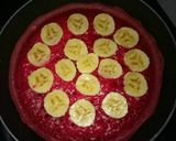 Foto langkah ke 3 dari resep Martabak red velvet toping pisang (teflon).