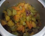 A picture of step 2 of Bhajja Khira santula.