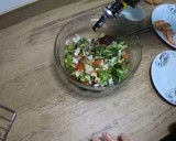 Foto del paso 3 de la receta: Cestitas de ensalada de marisco