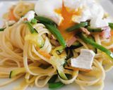 Foto del paso 8 de la receta: Tallarines con verduras y huevo escalfado