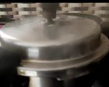 A picture of step 5 of Arisi upma (rice rava upma).