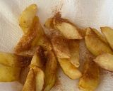 A picture of step 5 of Apple fries with caramel.