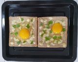Foto langkah ke 2 dari resep Oven Baked Toast with Egg-Cheese-Basil (Ide Roti Panggang).