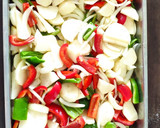 Foto del paso 4 de la receta: Pollo al limón en cama de verduras