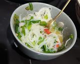 Foto langkah ke 1 dari resep Martabak telur isi bihun.