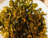 A picture of step 3 of Piyaz Karela.