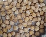 A picture of step 4 of Roasted chickpeas.