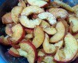 A picture of step 1 of Almonds peach cream lasagna.
