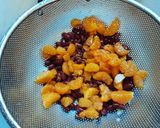 A picture of step 1 of Nan's Confetti Salad.