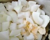 Foto del paso 1 de la receta: Crema de cebolla a la cerveza
