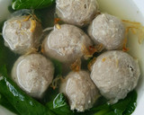 Foto langkah ke 9 dari resep Bakso Sapi...kenyal enak tanpa baking powder 😍👍.