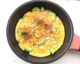 A picture of step 4 of Bitter Gourd Omelette.