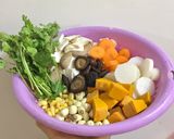 Hình bước làm 1 của món Day 23 : Canh gà mix rau củ_eat1000