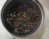 A picture of step 9 of Gur Gajar ke meethe chawal/ (Sweet Jaggery Carrot Rice pudding).