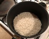 A picture of step 2 of Chicken Yakimeshi (Fried Rice).