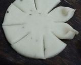 A picture of step 9 of Flower mathri.