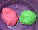 Foto langkah ke 2 dari resep Klanting (cenil tepung ketan).