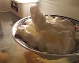Foto del paso 3 de la receta Mousse de turrón en tarrinas de chocolate