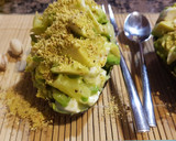 Foto del paso 11 de la receta: Aguacates rellenos y polvo de pistachos