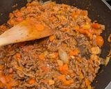 Foto del paso 4 de la receta: Berenjenas rellenas con carne picada y verduras
