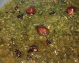 A picture of step 6 of Saag dal sarson,bathwa or palak.