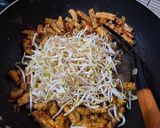 Foto langkah ke 4 dari resep 382. Orek Tempe Tahu Kecap.
