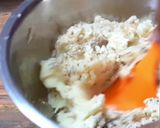 A picture of step 1 of Potato Pocket Pizza.